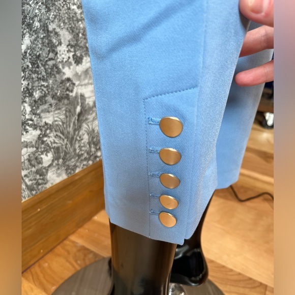 Light Blue Single-Breasted Suit - Picture 5 of 11